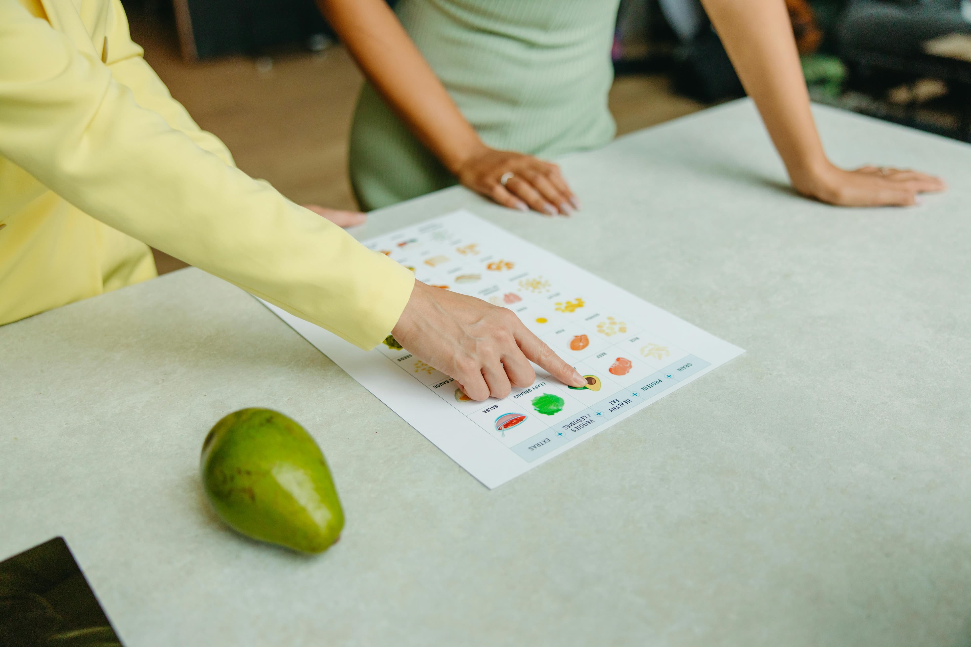 How Nutritionists Build Personalized Diet Plans (And Why One-Size Doesn’t Fit All)